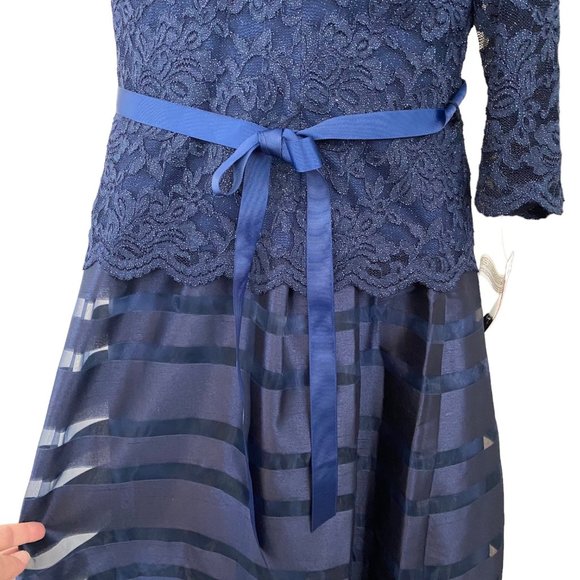 Alex Evenings Women's Navy Blue Lace & Striped Fit & Flare Tea Length Dress 18 - Picture 5 of 12